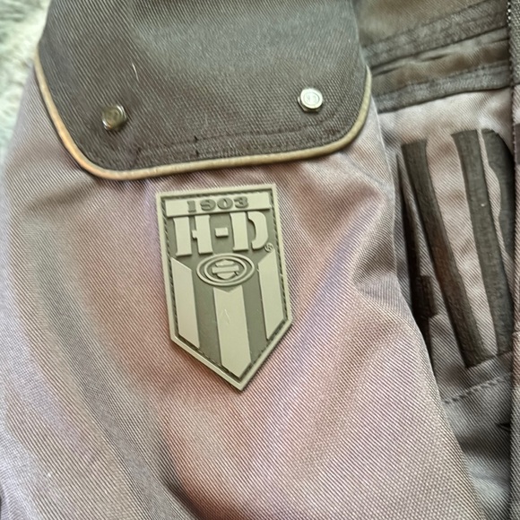 Harley-Davidson Gray and Black Performance Jacket - Picture 5 of 9